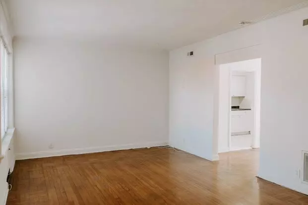 747 Westwood Apartment for rent in Clayton, MO