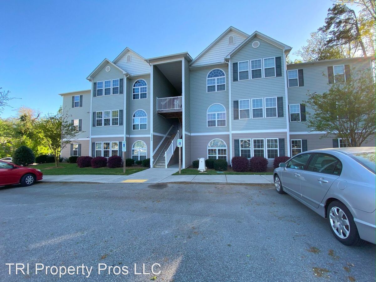 4705 Pennoak Ln Unit K Greensboro, NC House for Rent