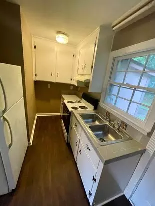8842 Deerwood Dr Apartment for rent in North Charleston, SC