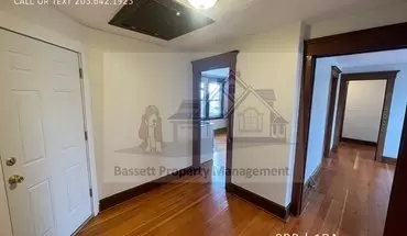 4 of 10 21 Third St Apartment for rent in Hamden, CT