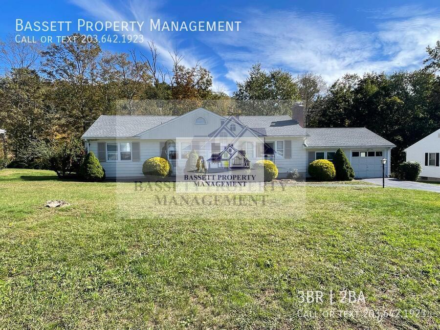 40 Macarthur Dr Apartment for rent in Hamden, CT
