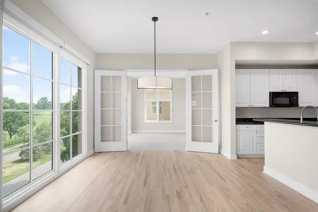 Lux 2bd, 2ba Condo With Views Of Denver Country Club Apartment for rent in Denver, CO Lux 2bd, 2ba Condo With Views Of Denver Country Club Apartment for rent in Denver, CO