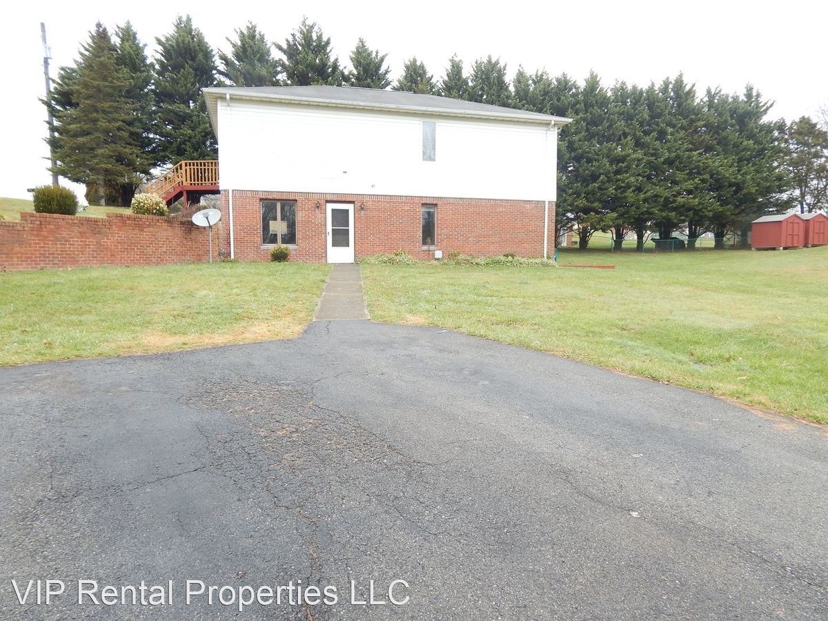 725 Trent St Christiansburg, VA Apartment for Rent Rentable