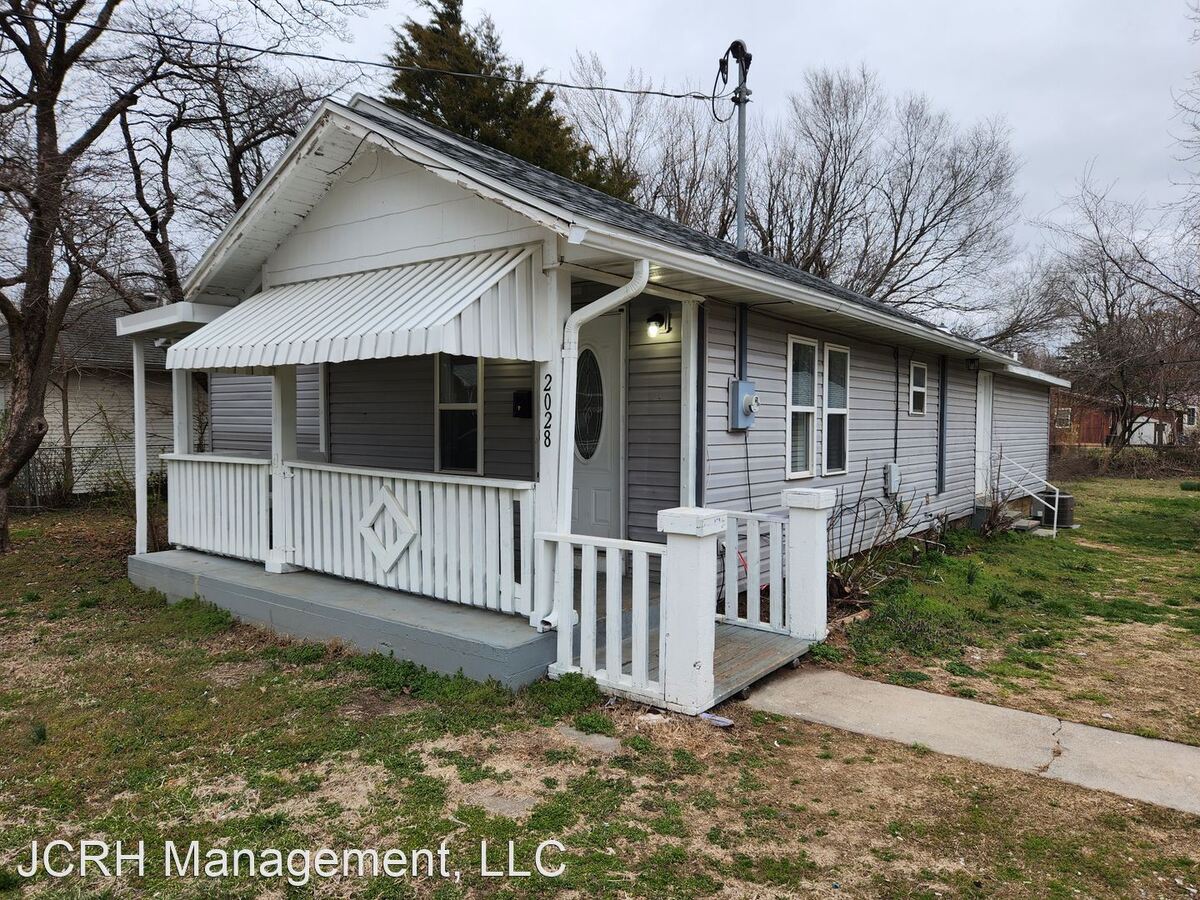 2028 N Park Springfield, MO House for Rent Rentable
