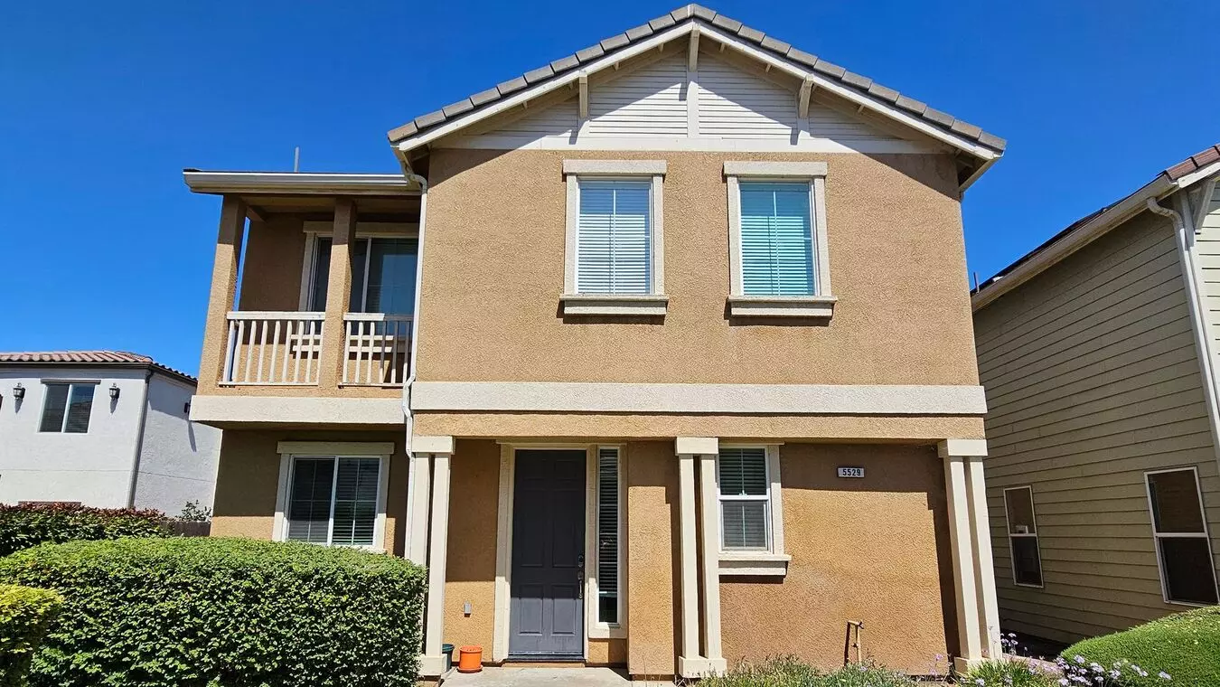5529 N Valdez Ln House for rent in Fresno, CA