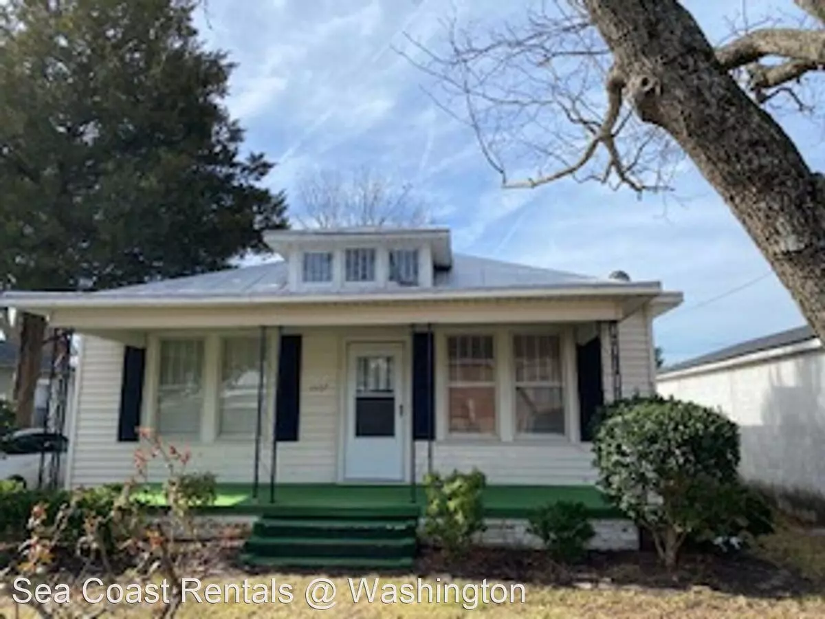 1107 W 5th St House for rent in Washington, NC