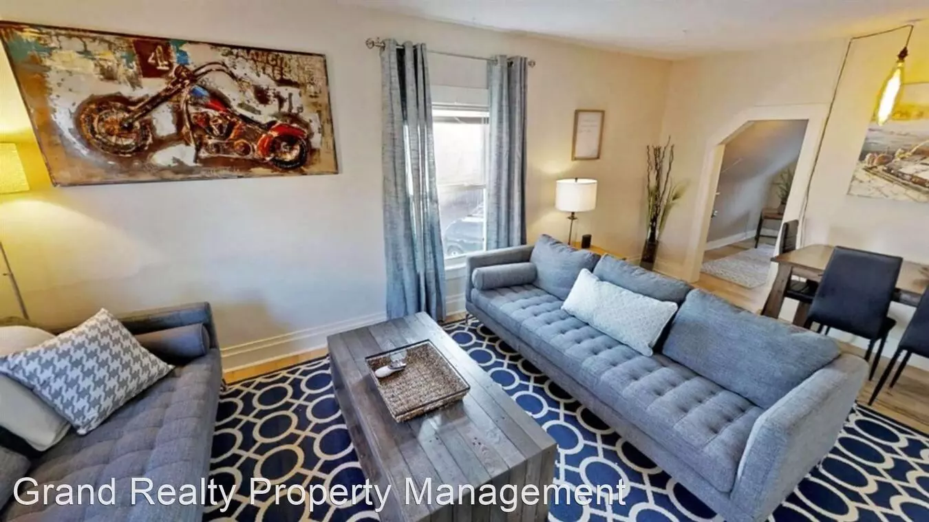 2433 Blaisdell Ave Apartment for rent in Minneapolis, MN