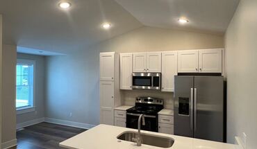 2110 Sherwood Ave Apartment for rent in Holland, MI