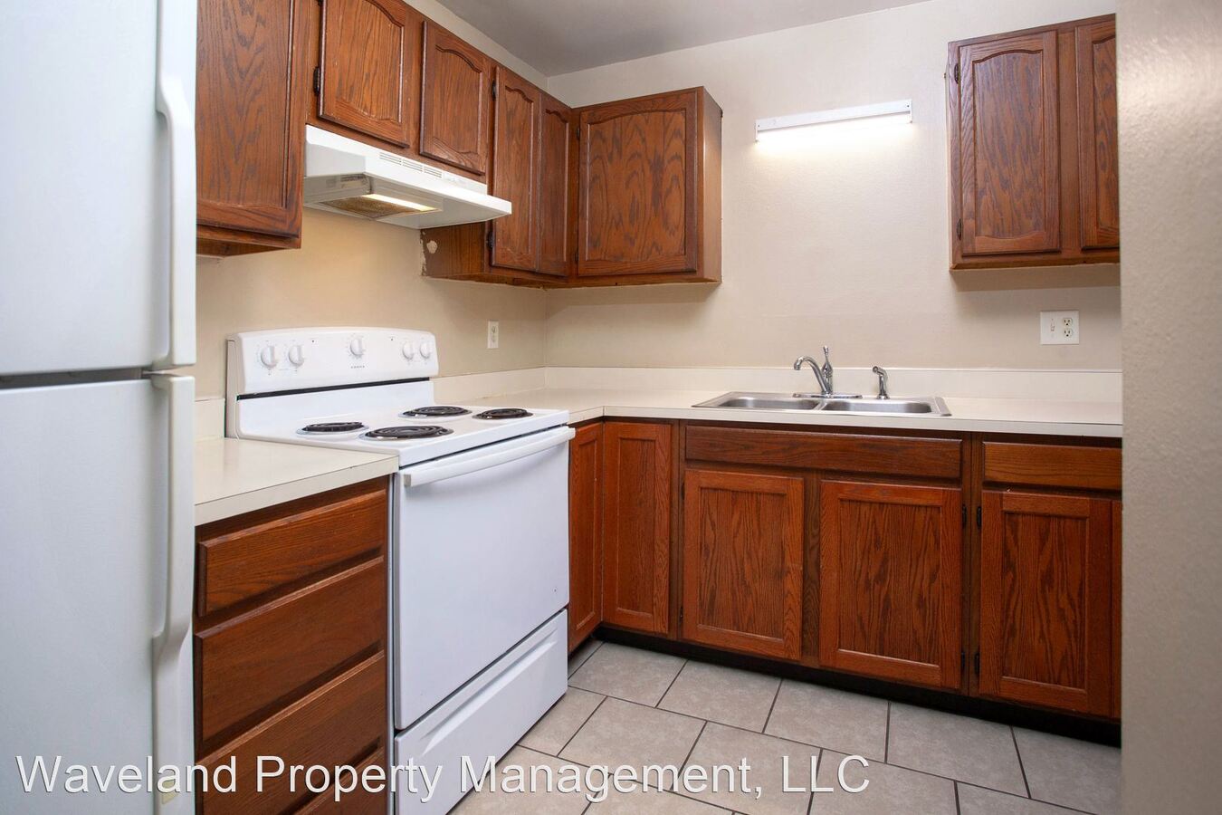 Spacious Apartment 411 Stratford Way Holland, MI Rentable