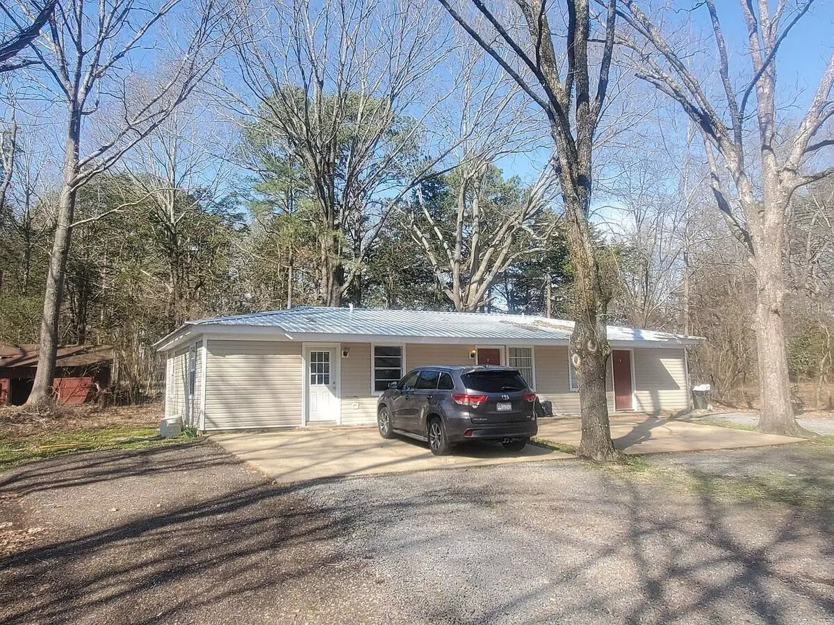 Lee Carson Properties Apartment for rent in Starkville, MS
