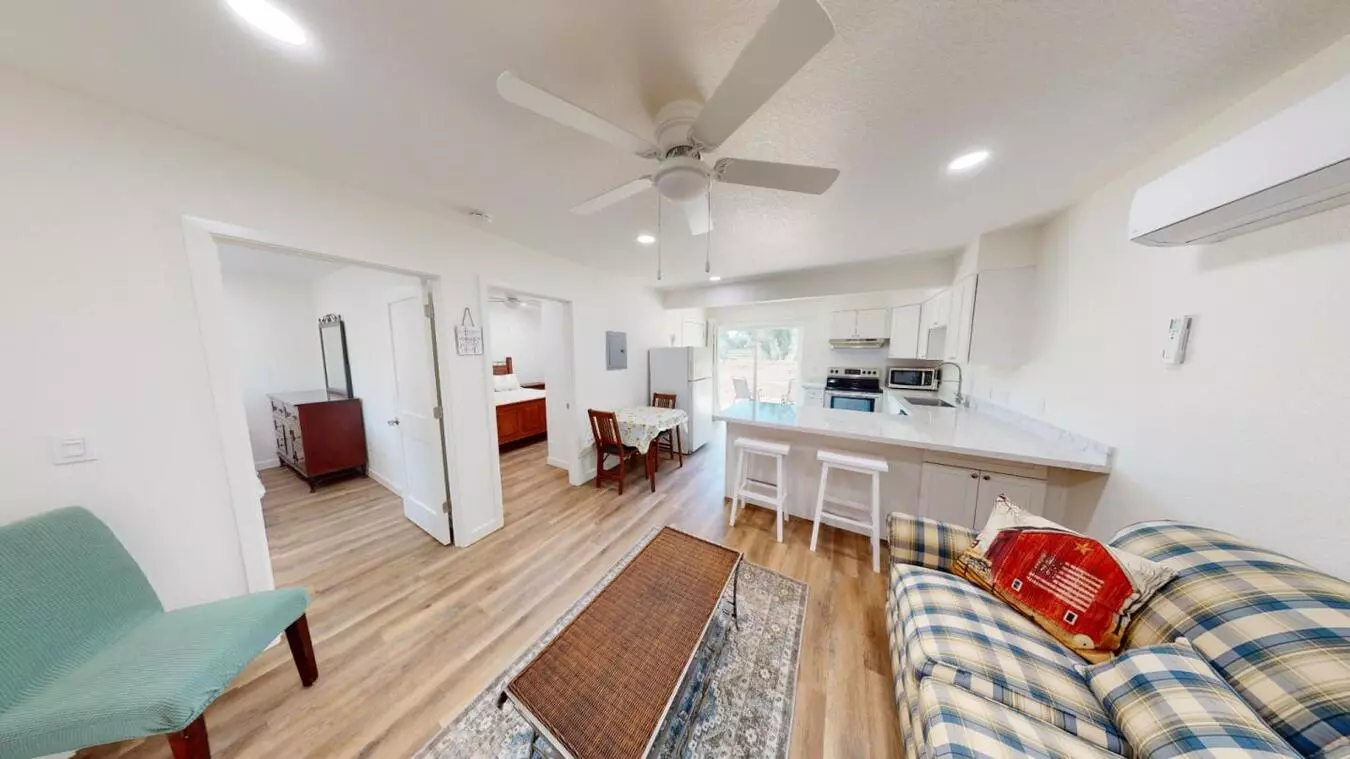 6491 Horseshoe Bar Rd Apartment for rent in Loomis, CA