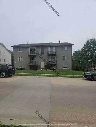 975 39th St Apartment for rent in Bettendorf, IA