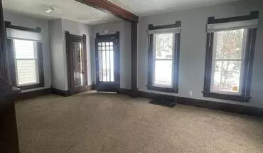 2 of 9 2831 8th Ave House for rent in Rock Island, IL