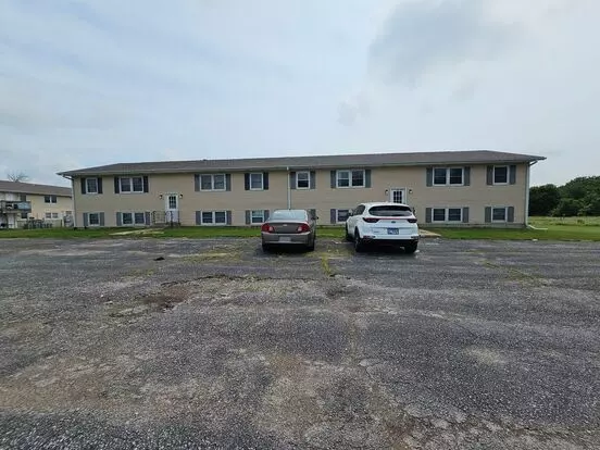 769 W 61st St Apartment for rent in Davenport, IA