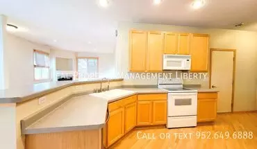 5 of 19 1949 Mockingbird Ave House for rent in Shakopee, MN
