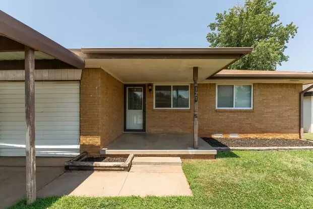 121 Larry Ave Apartment for rent in Yukon, OK