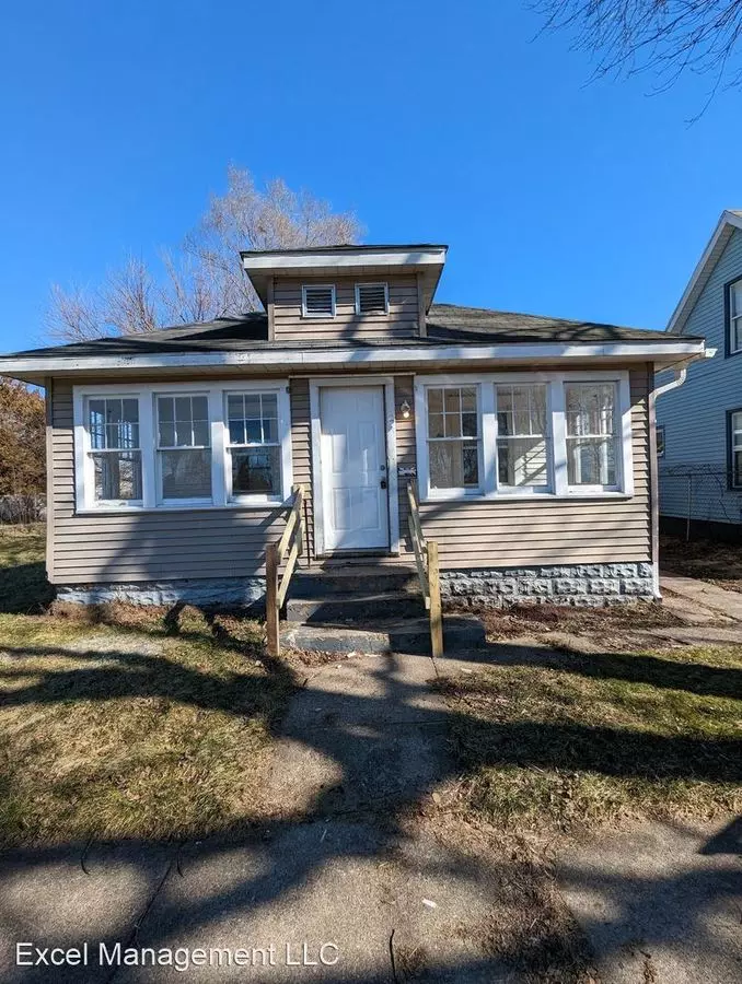 208 S Bendix Dr House for rent in South Bend, IN