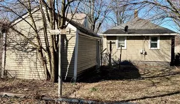 3 of 11 208 S Bendix Dr House for rent in South Bend, IN