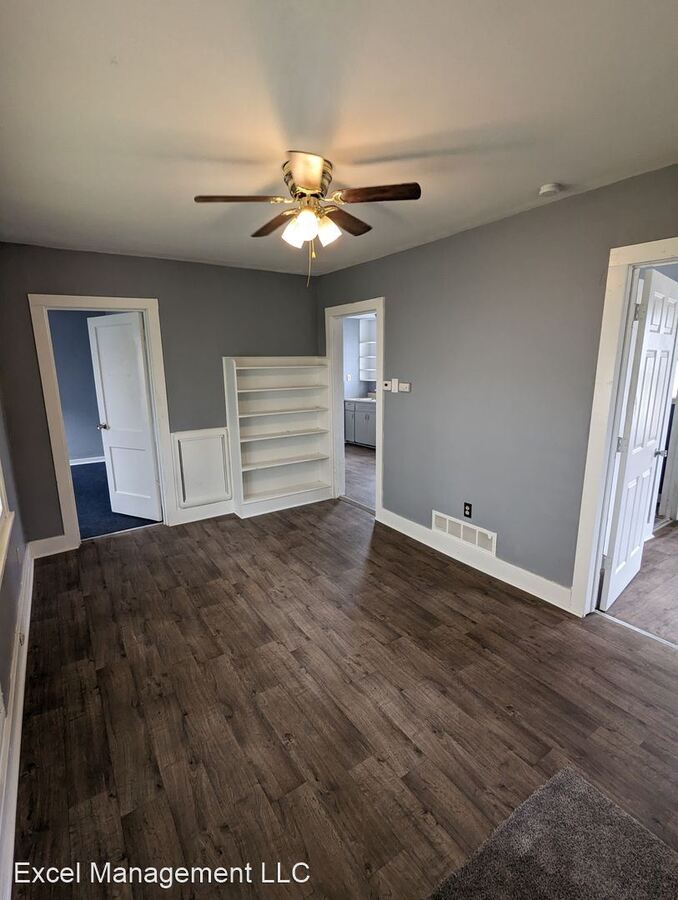 923 S Logan St Mishawaka, IN House for Rent Rentable