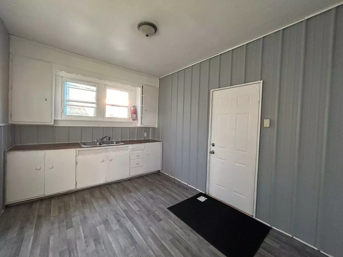 323 Sherman St Apartment for rent in Elkhart, IN