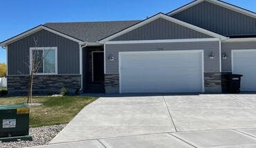 3 Bedroom 2 Bathroomtwinhome Apartment for rent in Ammon, ID