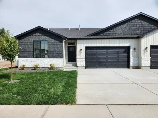 4605 Legacy Village Ln Apartment for rent in Ammon, ID