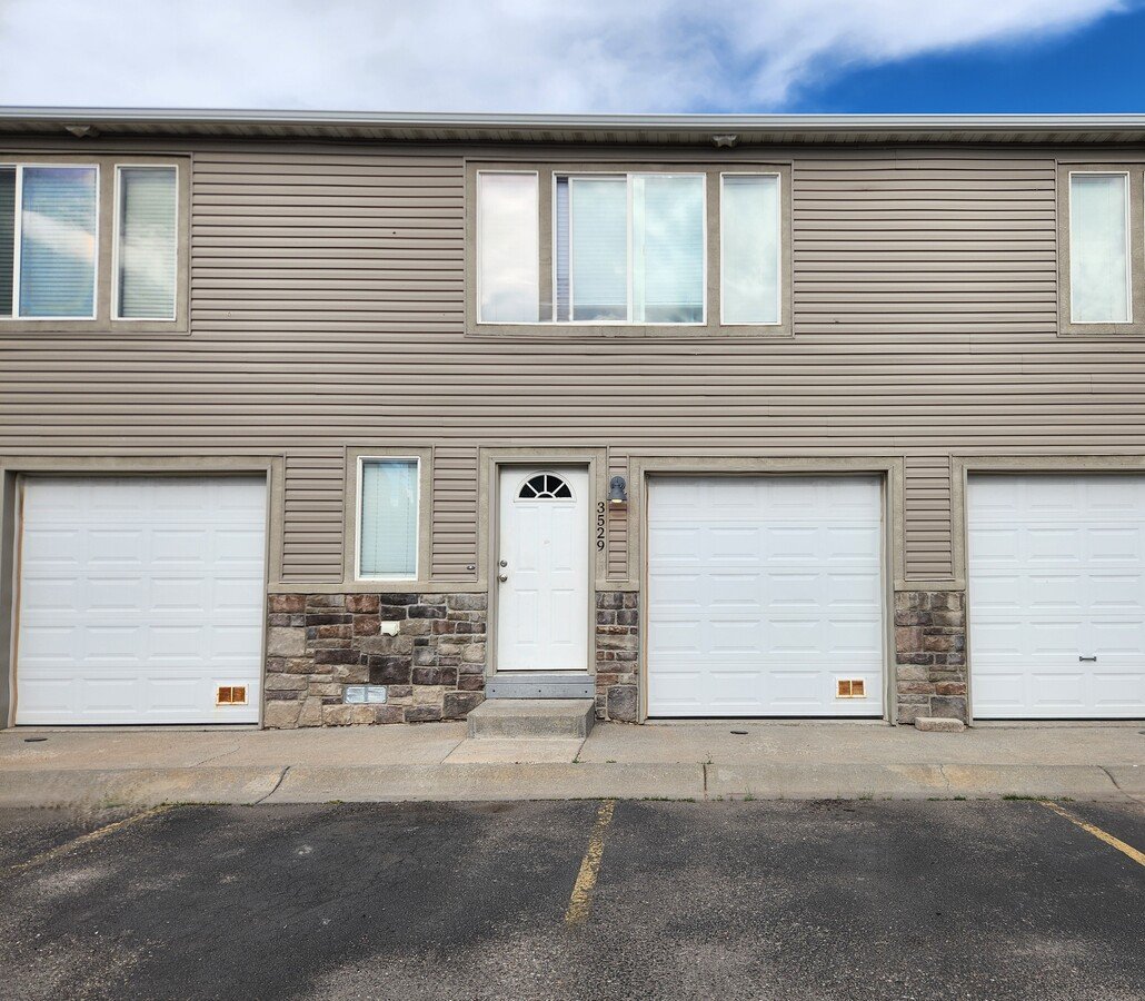 3529 Greenfield Dr Ammon, ID House for Rent Rentable