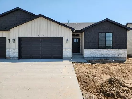 3 Bedroom Twimhome Apartment for rent in Ammon, ID
