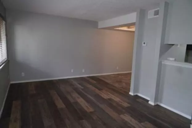 Wonderful 1-bedroom, 1.5-bath Loft Style Condo! Apartment for rent in Tulsa, OK