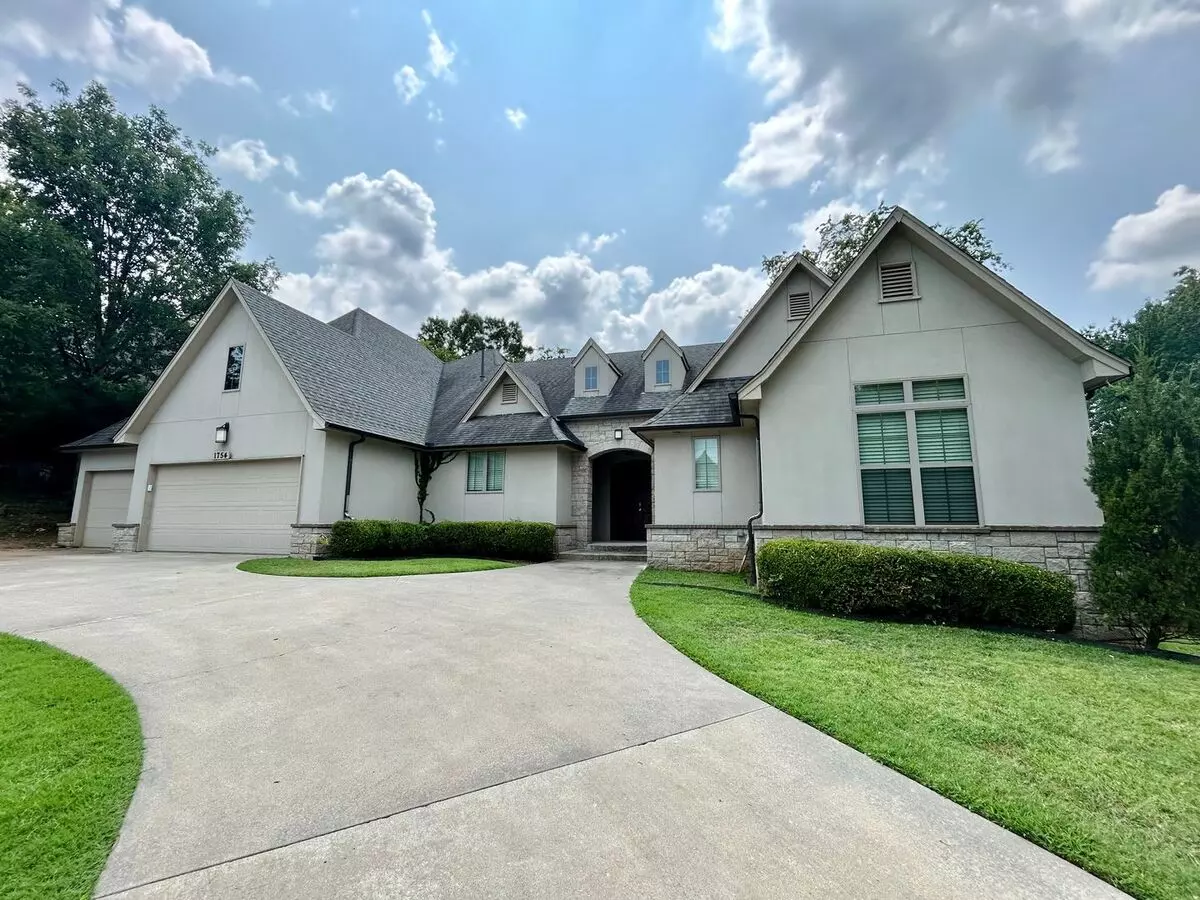 Absolutely Stunning Custom Home In Midtown's Bren Rose Addition House for rent in Tulsa, OK