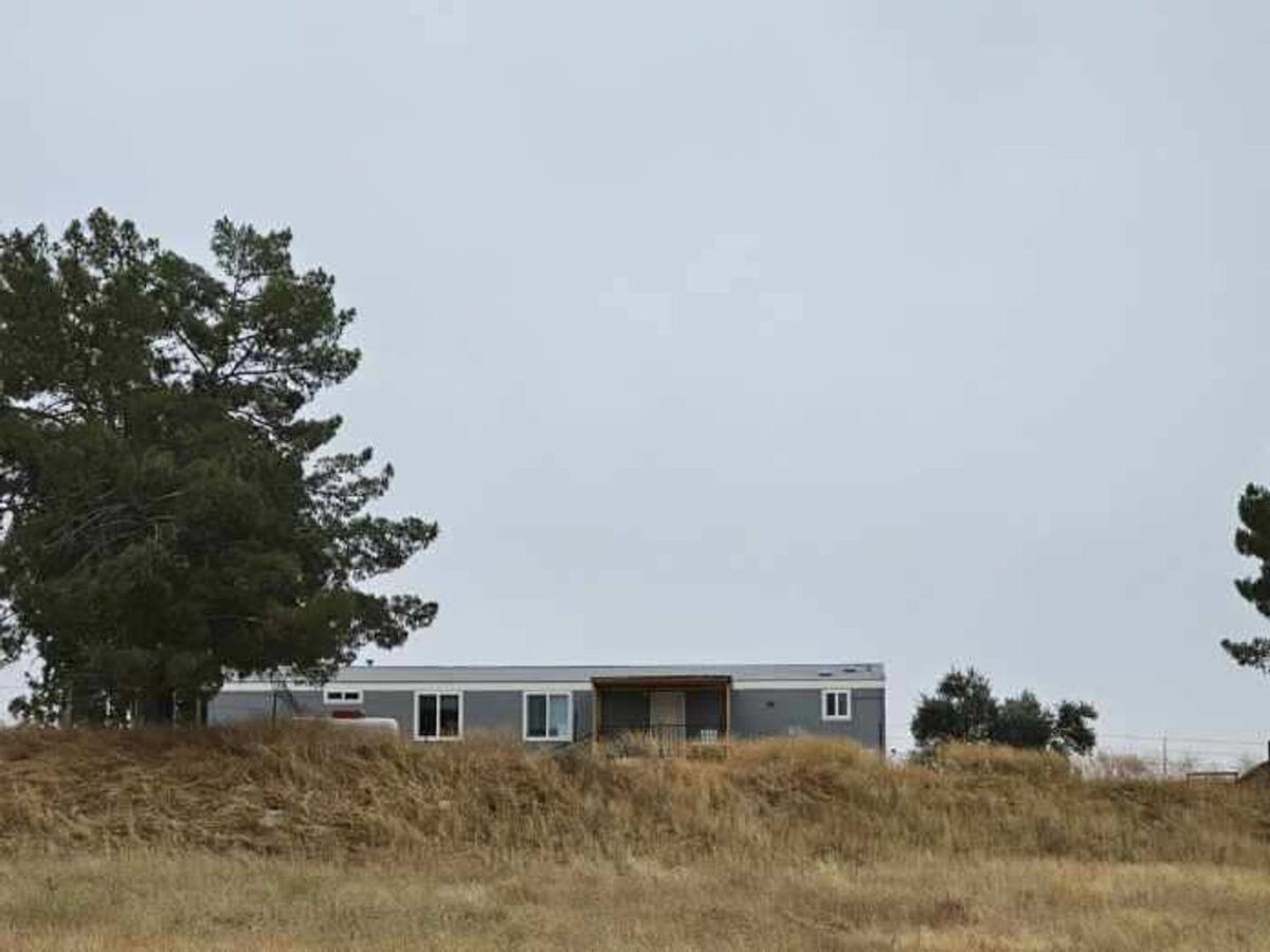 1925 Lucy Brown Rd Shandon, CA House for Rent Rentable