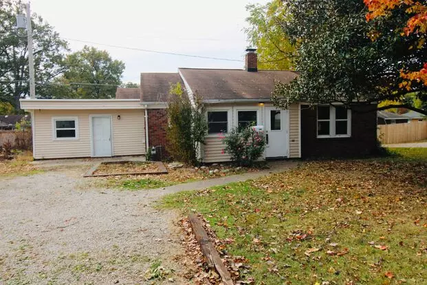 2167 Washington Ave Apartment for rent in Evansville, IN