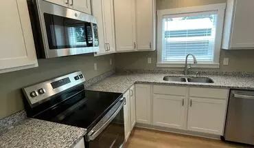 5 of 31 Gorgeous Fully Remodeled Three Bedroom Home On Large Lot With Covered Patio! House for rent in Lebanon, OR