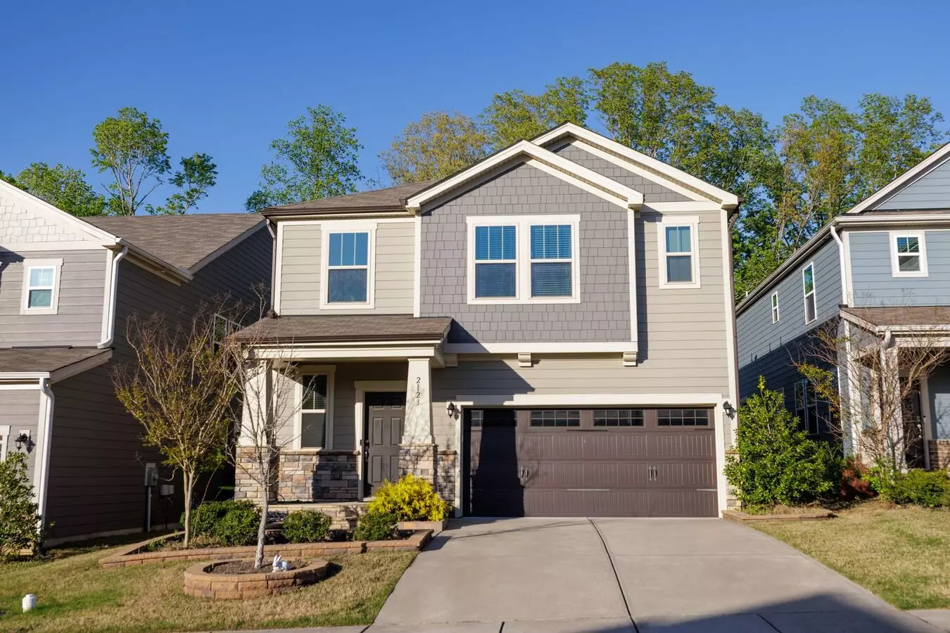 Spacious & Stylish Meritage Home With Sunroom, Loft, And Lux Primary Suite House for rent in Apex, NC