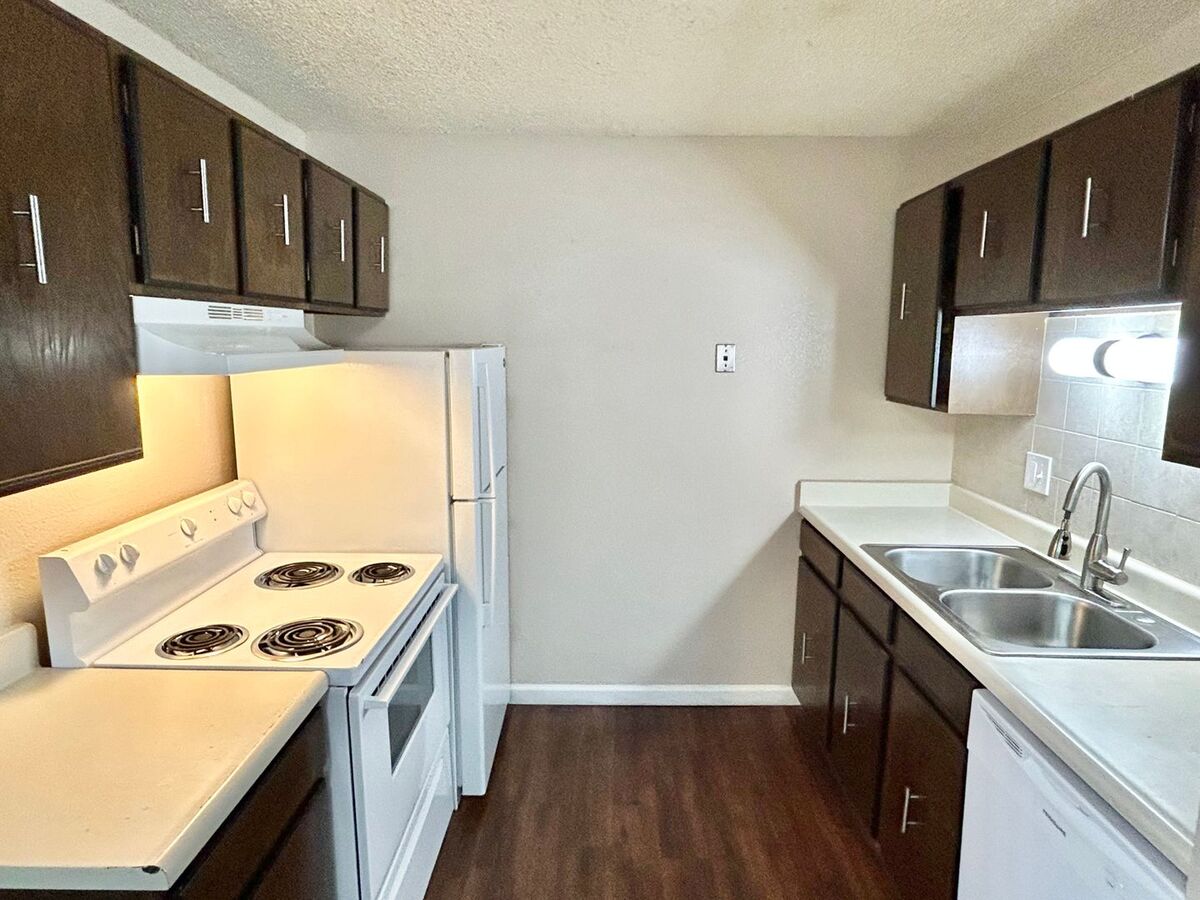 1070 Teller St Lakewood, CO Apartment for Rent Rentable