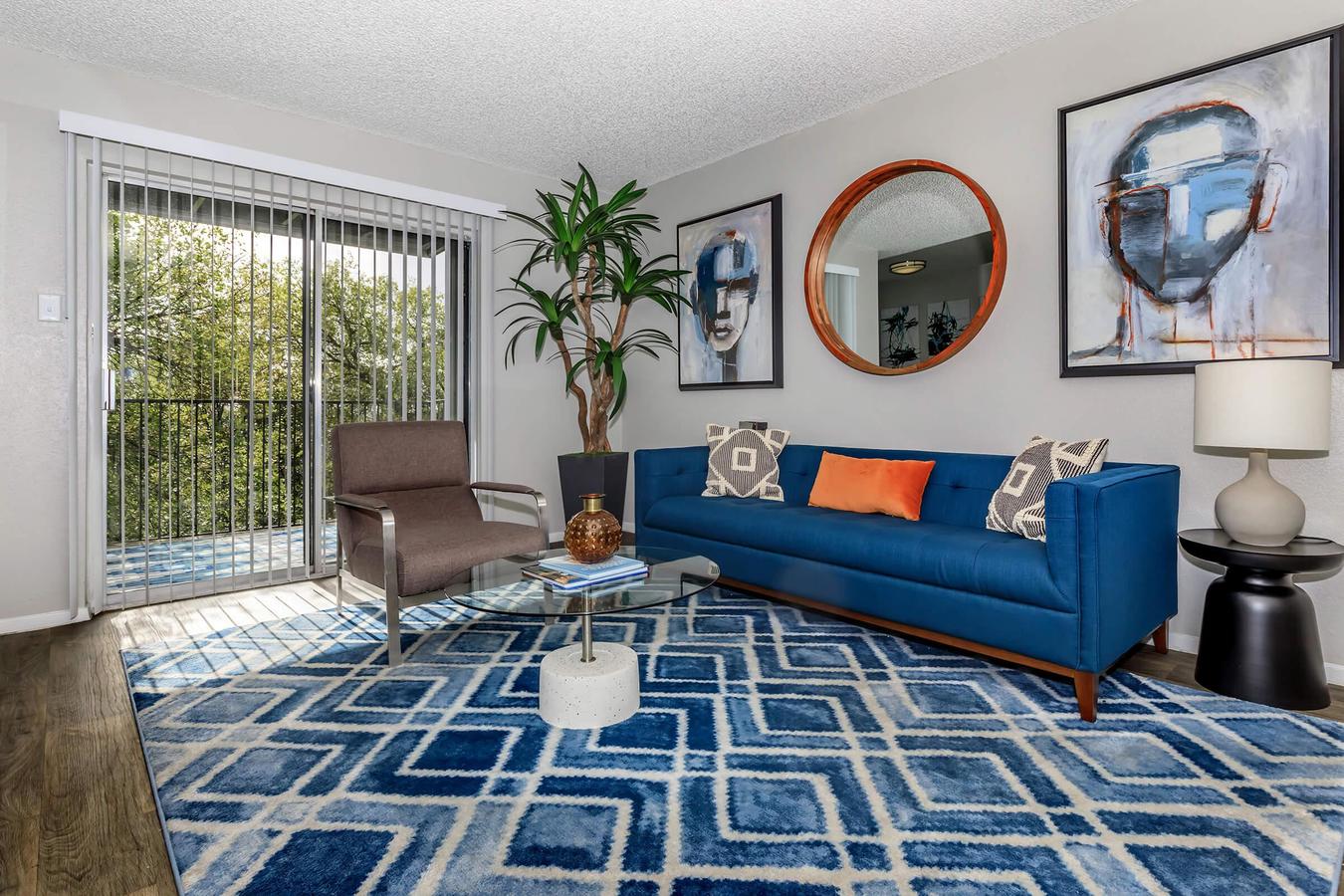 z111122The Keller Apartments San Antonio, TX Rentable