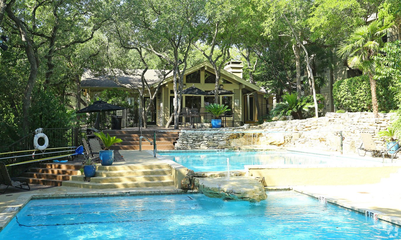 Waters at Barton Creek Apartments Austin, TX Rentable