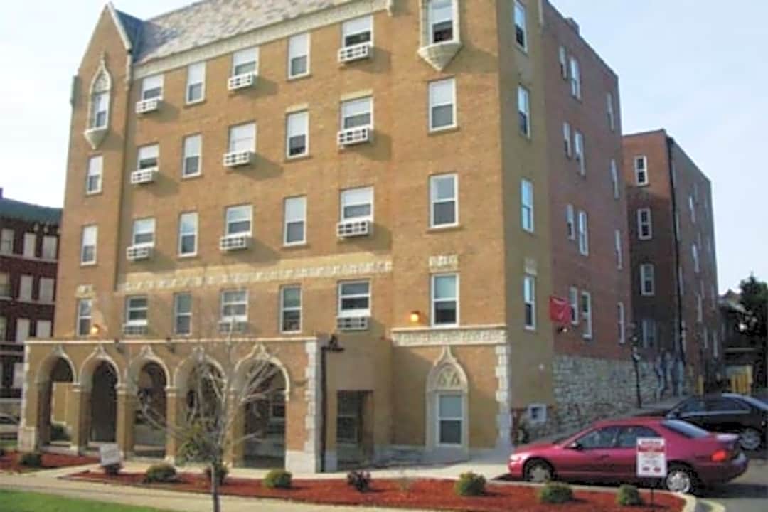 Emerson Manor Apartments 2017 Linwood Blvd Kansas City, MO