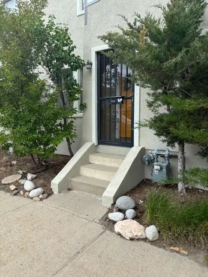 604 W 13th St Apartment for rent in Casper, WY