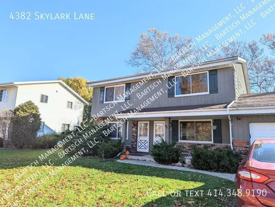 4382 Skylark Ln Apartment for rent in Greendale, WI