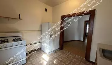 4 of 9 1822 N Cambridge Ave Apartment for rent in Milwaukee, WI