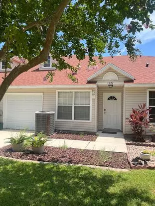 3 Bed 2 Bath Townhome Apartment for rent in Holly Hill, FL