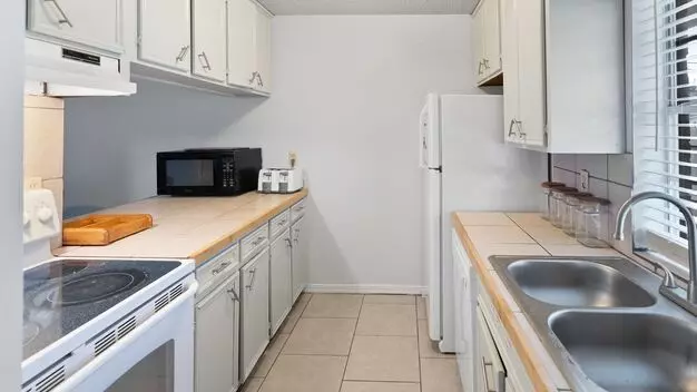 Furnished Condo In West Baton Rouge Parish Apartment for rent in Brusly, LA Furnished Condo In West Baton Rouge Parish Apartment for rent in Brusly, LA
