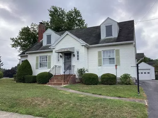 225 N Grant St Apartment for rent in Waynesboro, PA