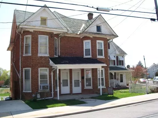 Duplex 249 Cleveland Ave Apartment for rent in Waynesboro, PA