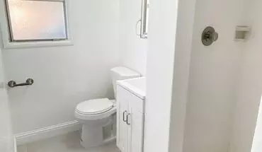 3 of 6 1925 10th St Apartment for rent in Berkeley, CA