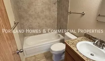 5 of 7 6651 E. Burnside Apartment for rent in Portland, OR