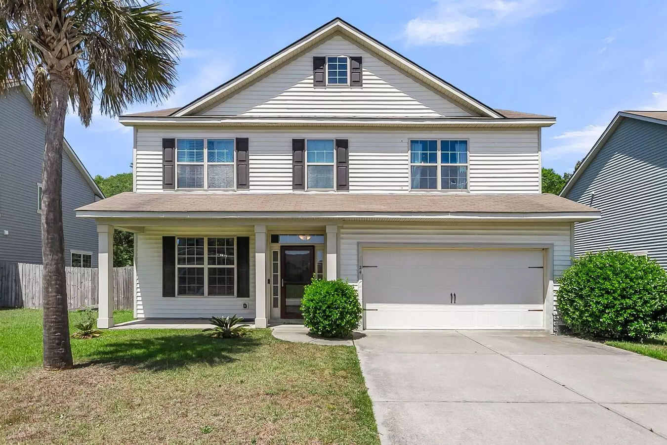 Beautiful & Bright 5br Home With Large Backyard In North Charleston House for rent in North Charleston, SC
