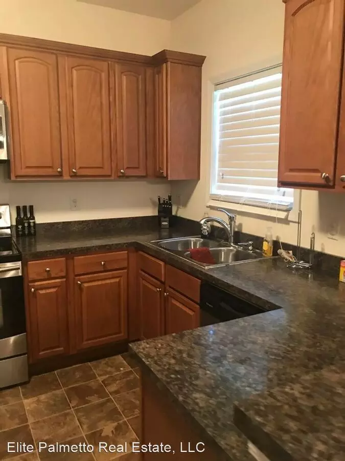Tranquil Expanse : 4br | 2.5 Ba , House In Moncks Corner House for rent in Moncks Corner, SC