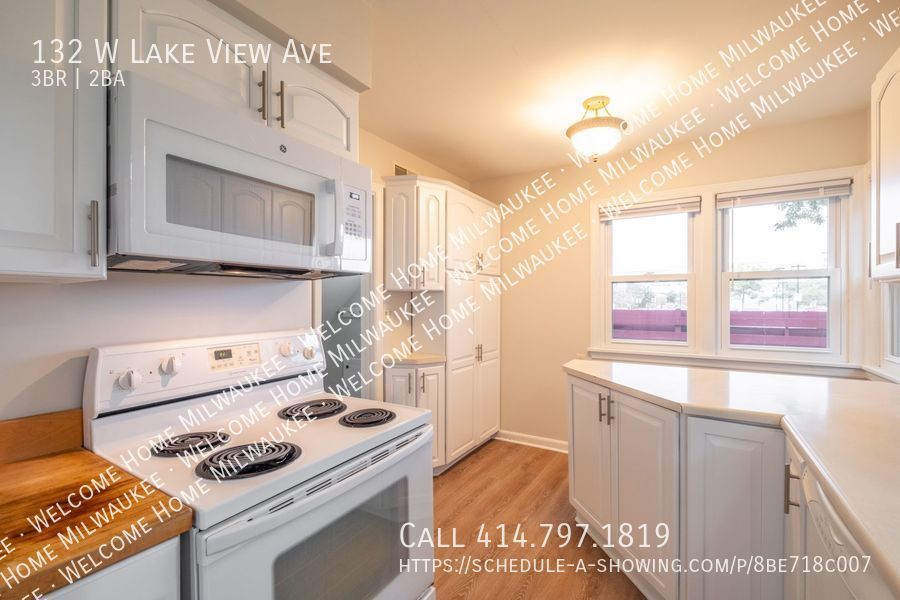 132 W Lake Vw Whitefish Bay, WI House for Rent Rentable